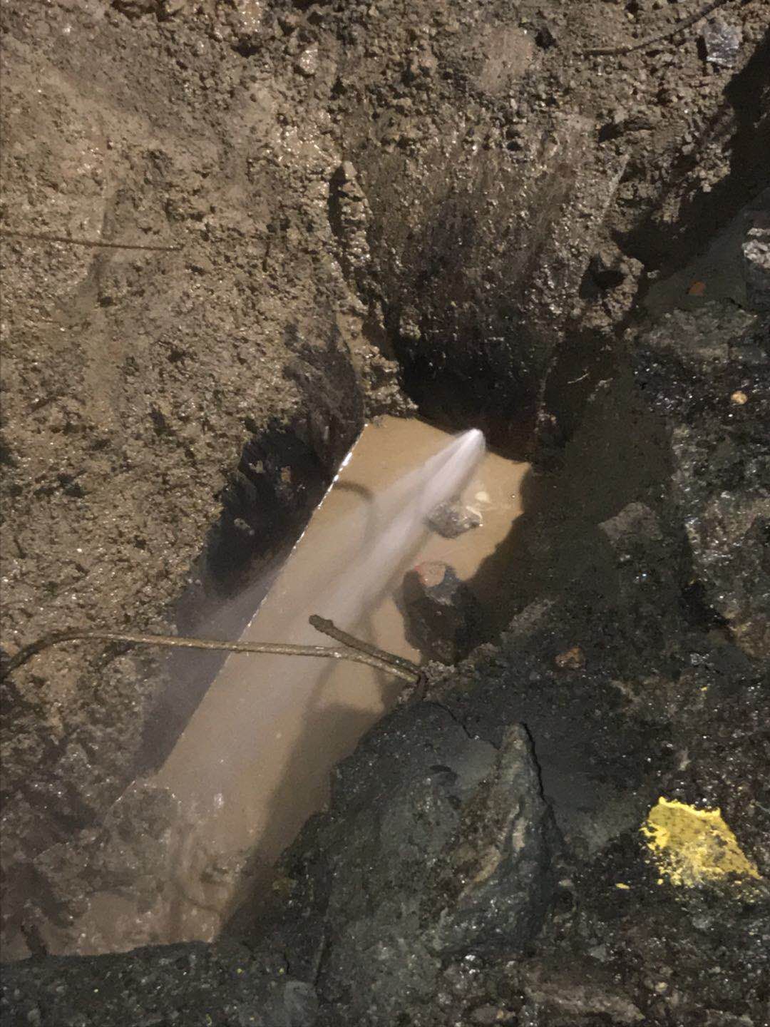 埋地水管漏水检测现场